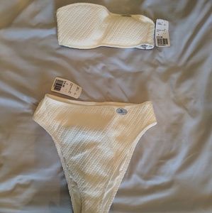 White High Waisted Bikini Set 🏝️